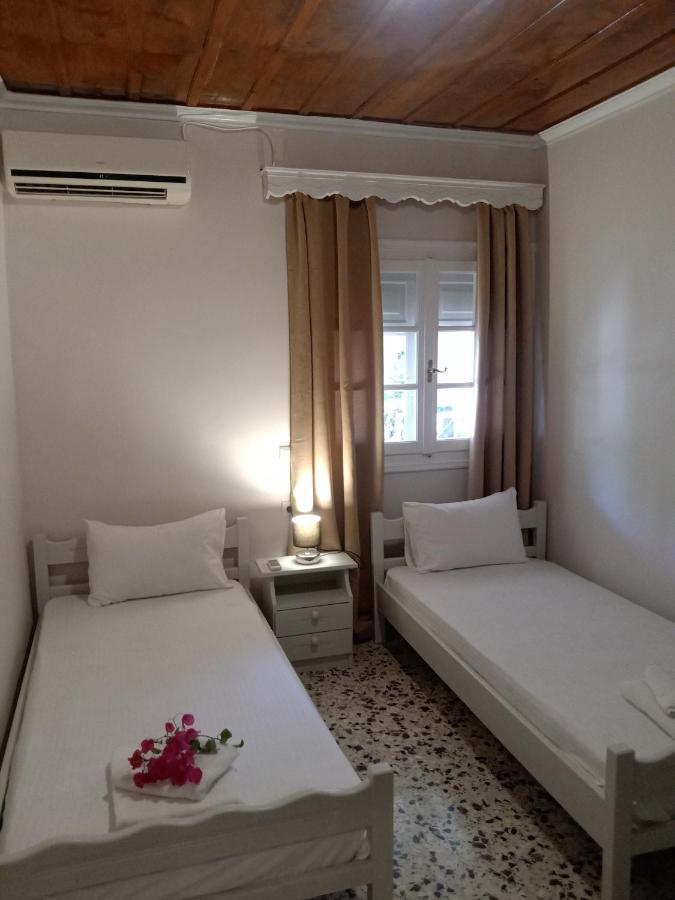 Menegis Apartment Zakynthos Town Ngoại thất bức ảnh