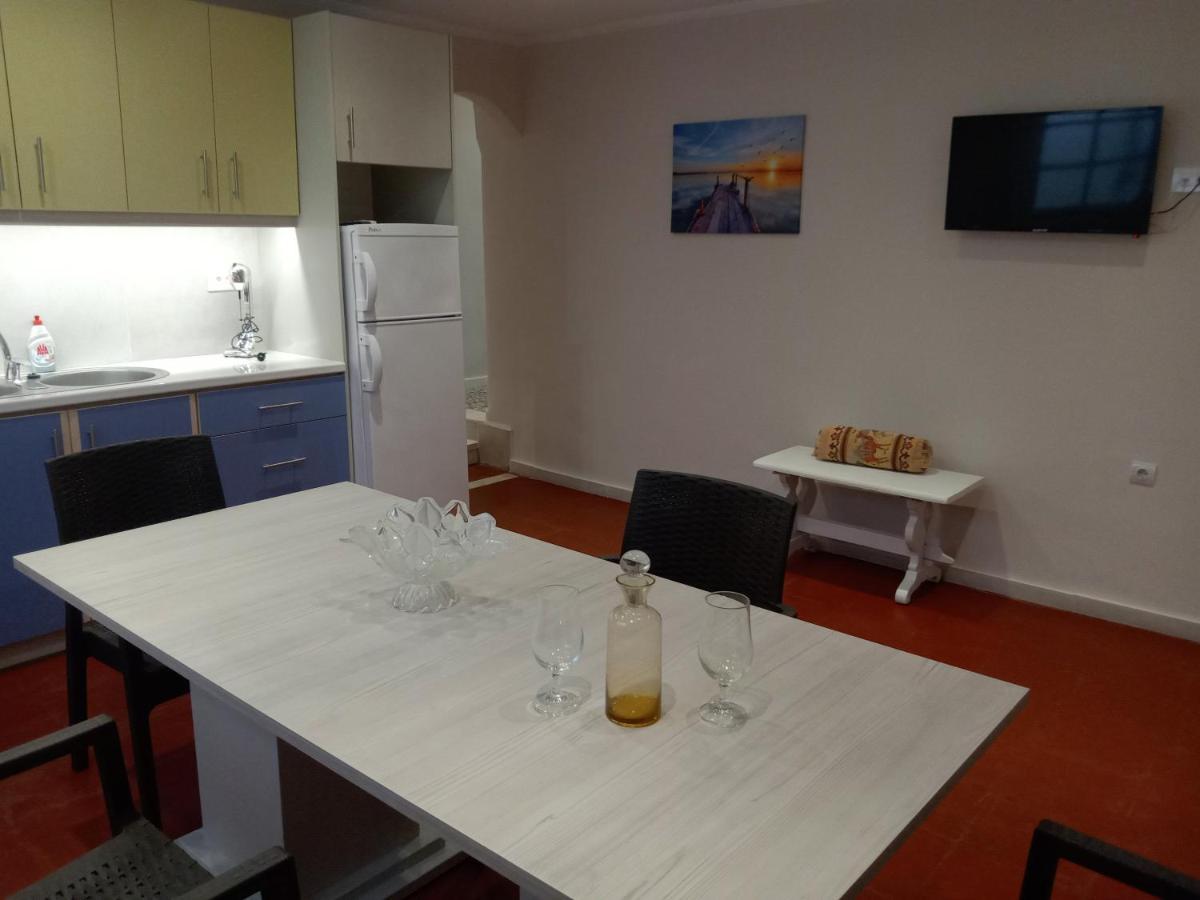 Menegis Apartment Zakynthos Town Ngoại thất bức ảnh