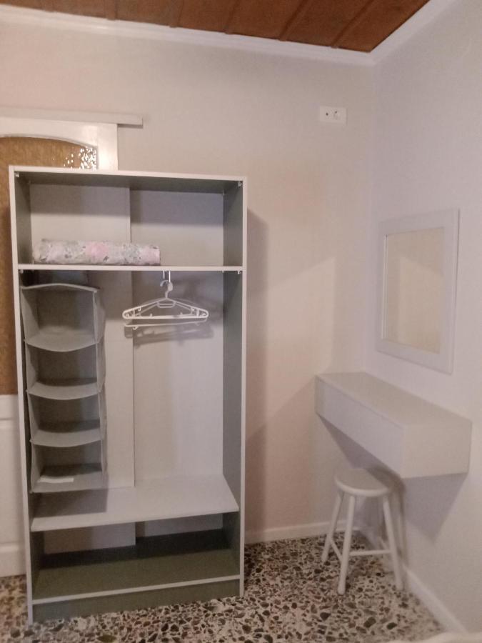 Menegis Apartment Zakynthos Town Ngoại thất bức ảnh